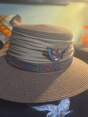 Cute Boater Straw Hat With Vintage Enamel Pin